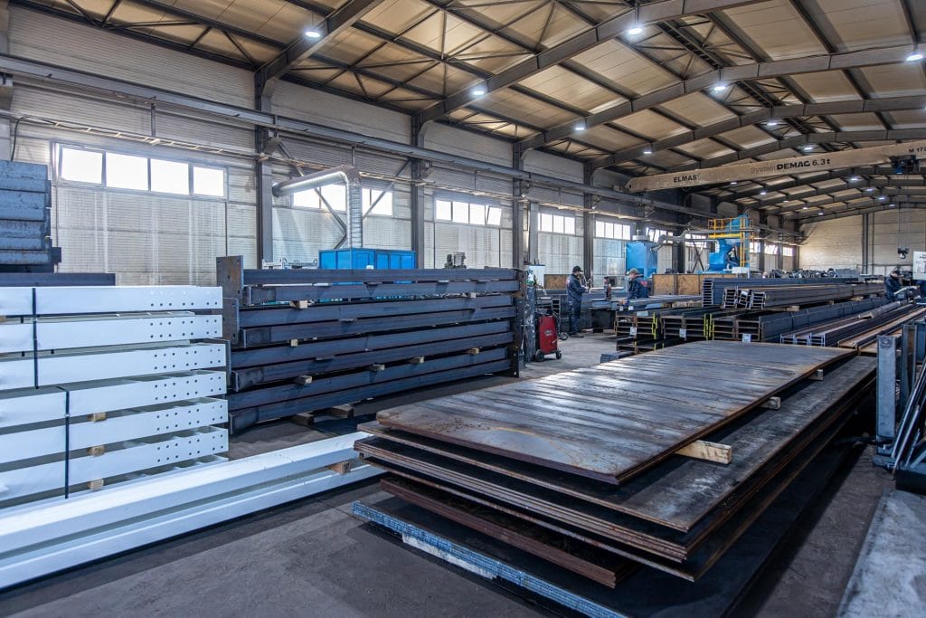 Hala de productie confectii metalice Biasia Cons