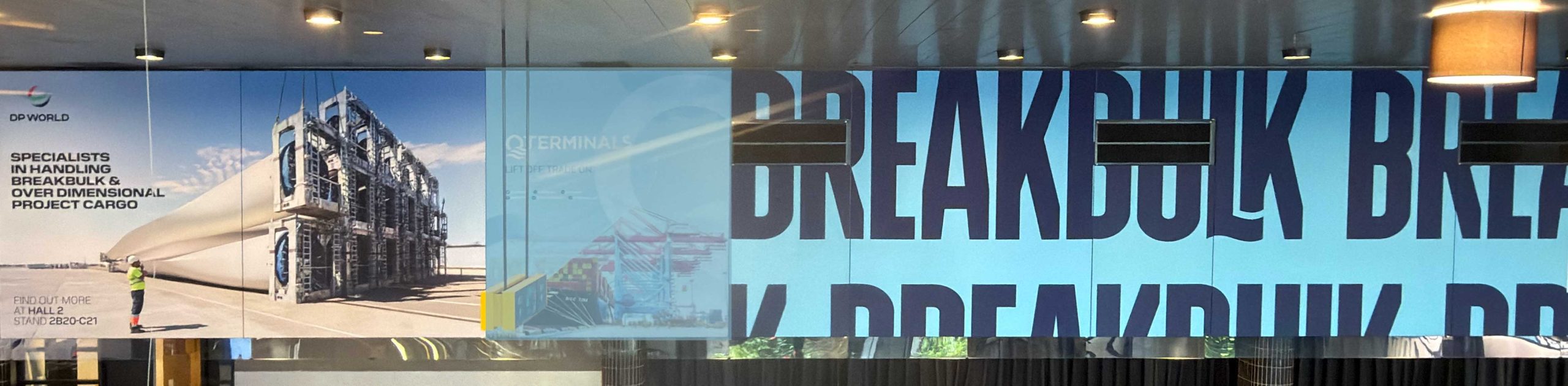 Fotografie Studio Claro pentru DP World expusa la Breakbulk Europe 2026